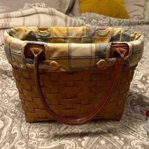 Longaberger basket/purse with 4 interchangeable inserts